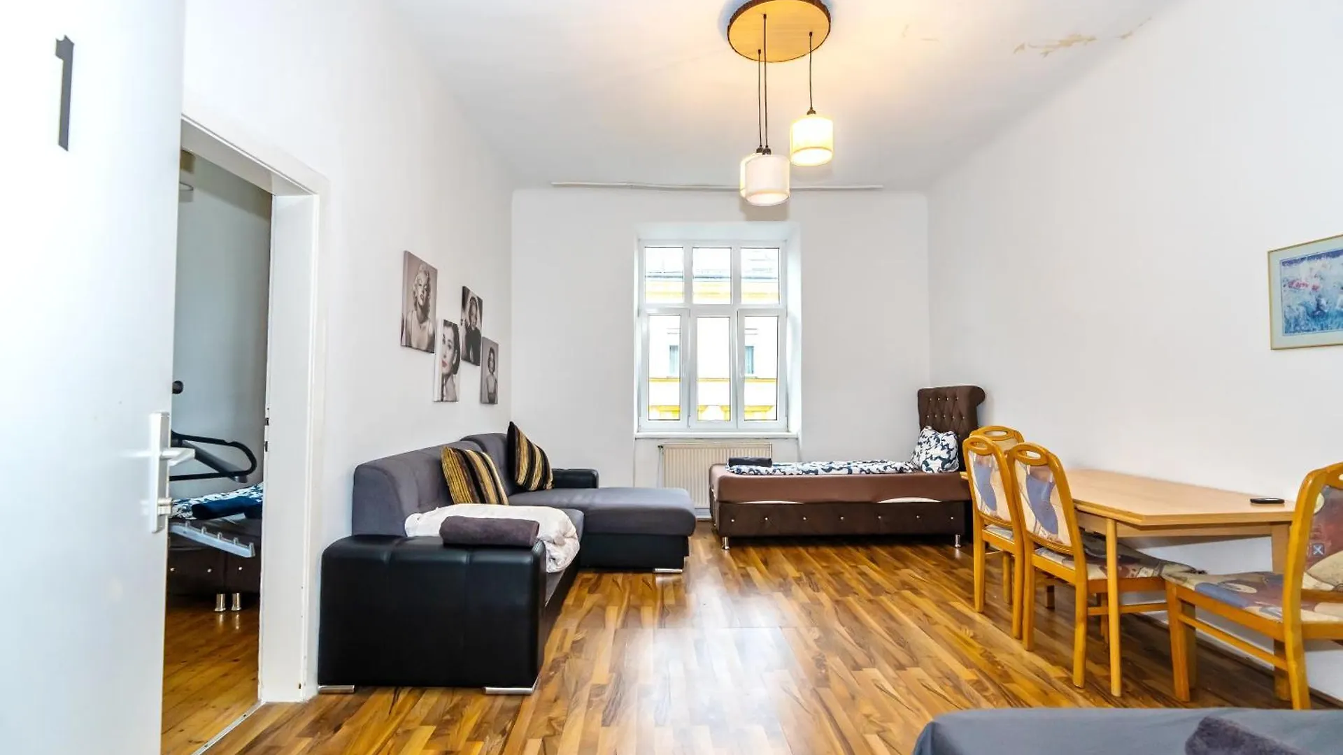Family Apartments Near Schoenbrunn Palace Hl Vienna Austria