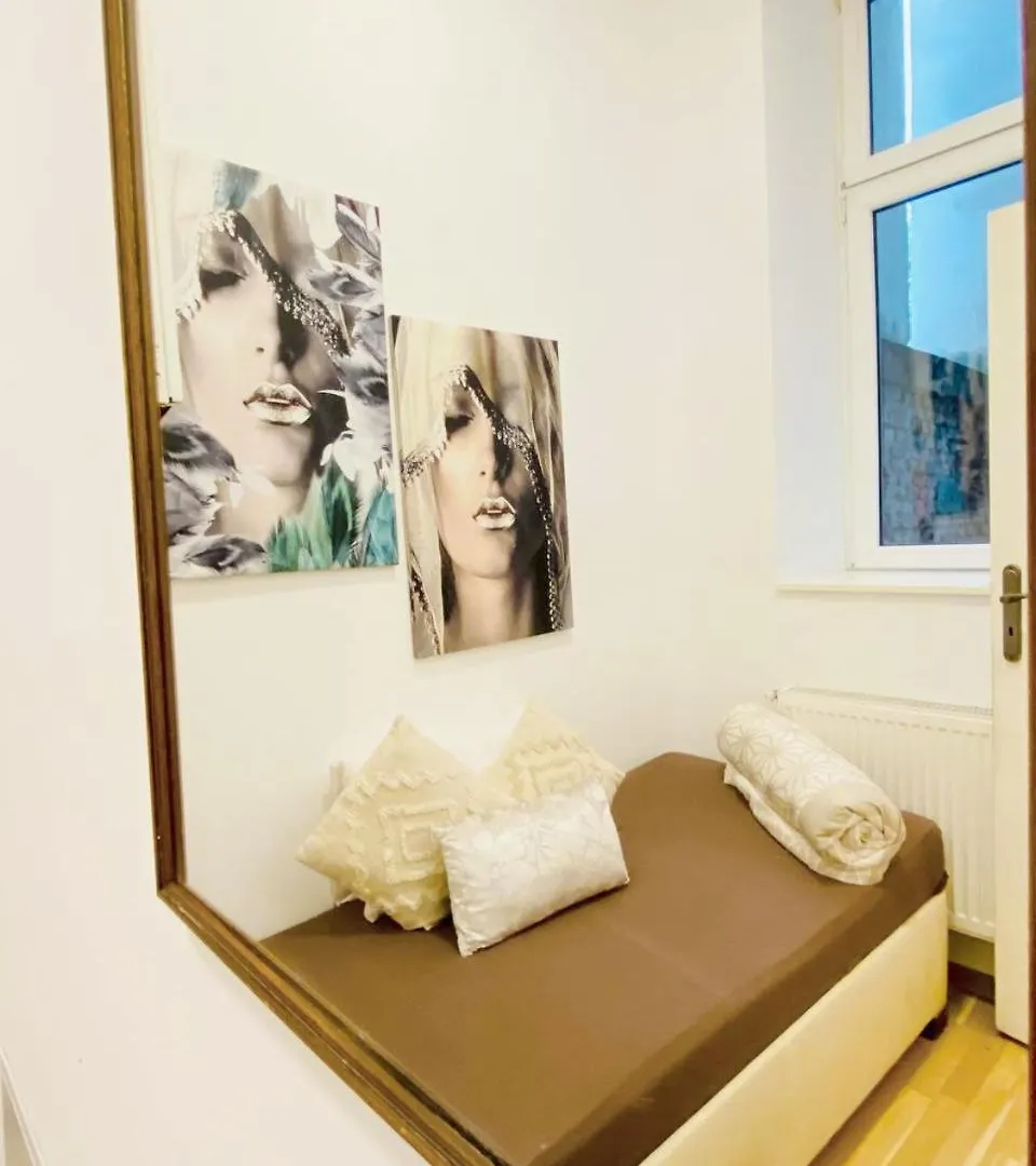 Family Apartments Near Schoenbrunn Palace Hl Vienna