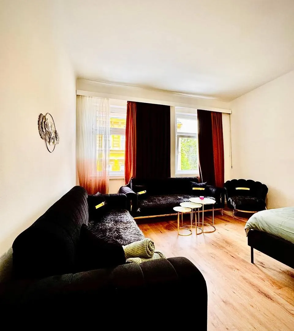 Family Apartments Near Schoenbrunn Palace Hl Vienna