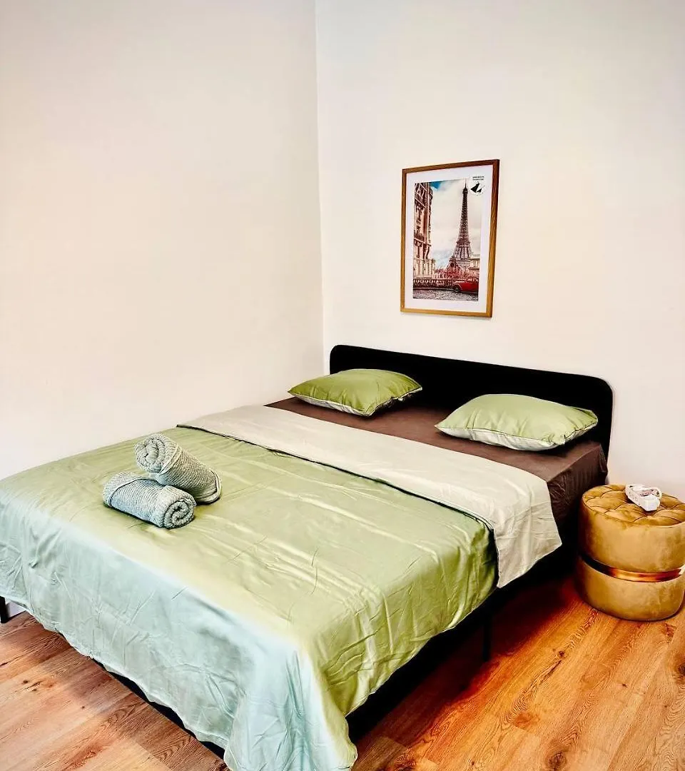 Family Apartments Near Schoenbrunn Palace Hl Vienna