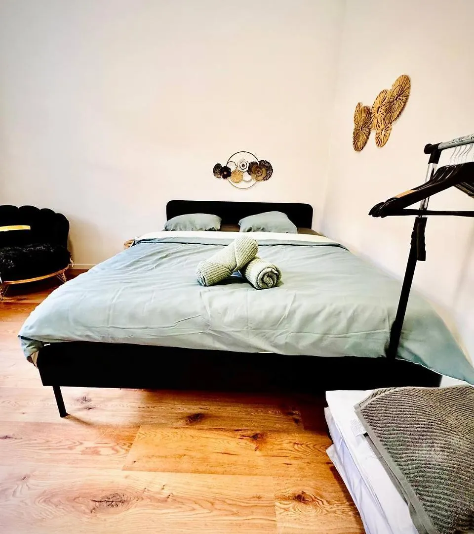 Family Apartments Near Schoenbrunn Palace Hl Vienna 0*,  Austria