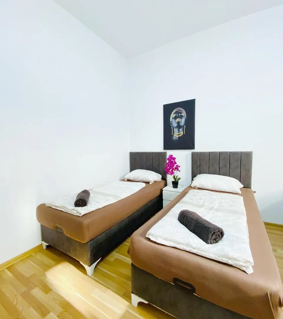 Family Apartments Near Schoenbrunn Palace Hl Vienna