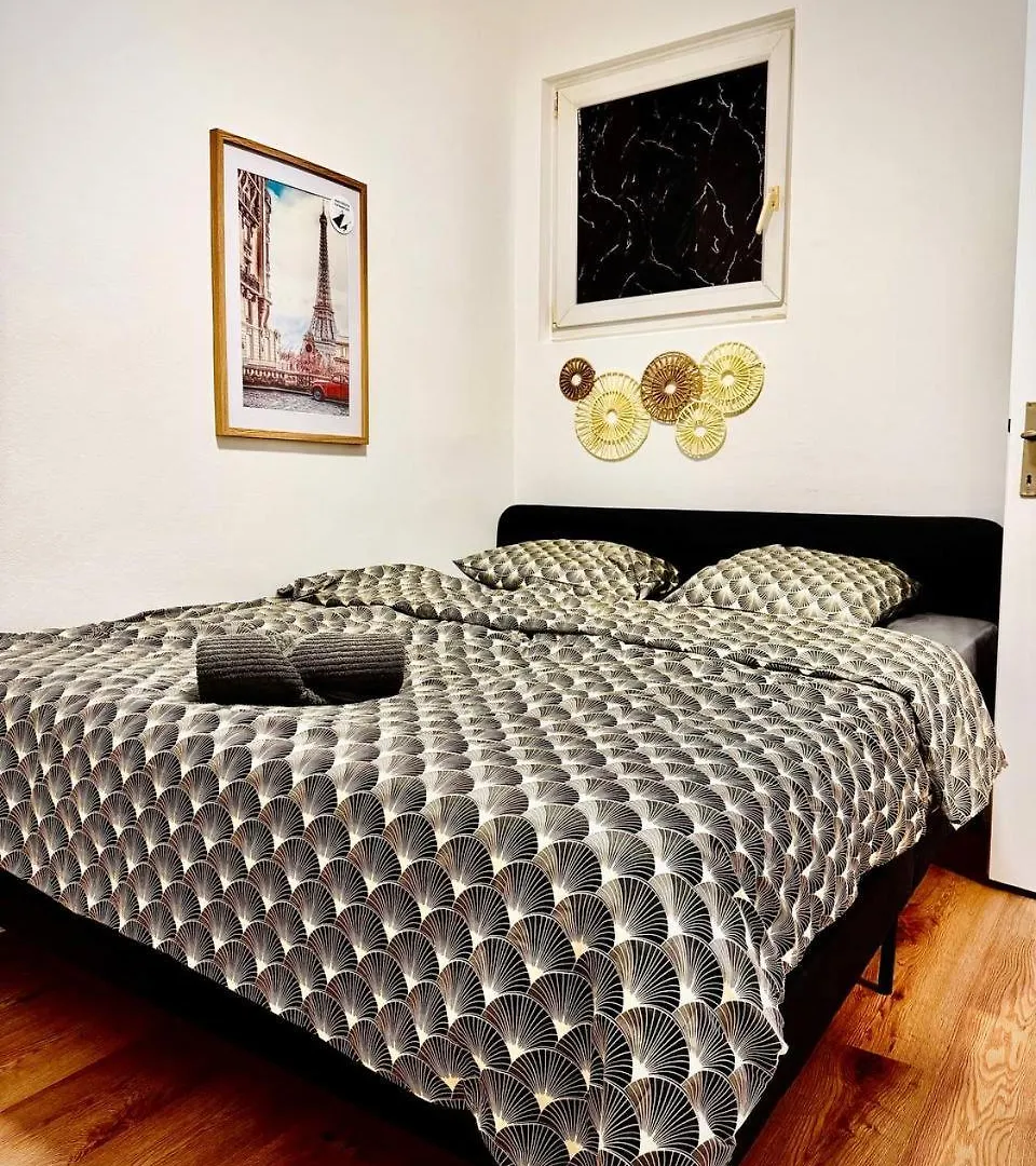 Family Apartments Near Schoenbrunn Palace Hl 维也纳